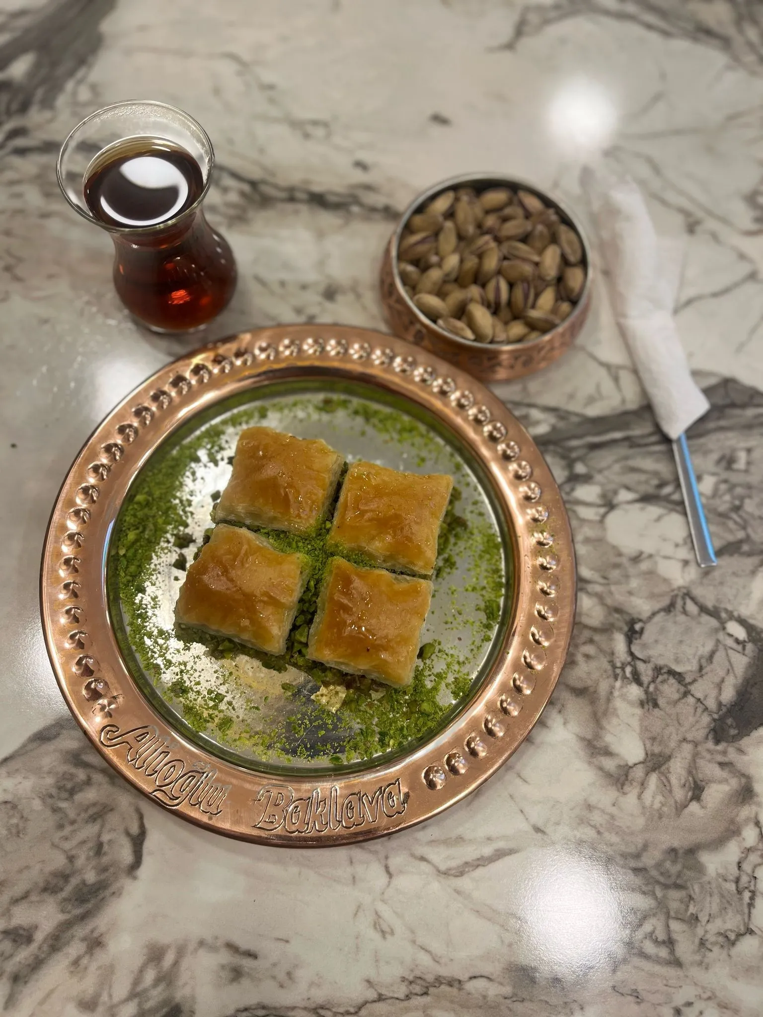 Alioğlu Baklava : Damakta Eriyen Lezzetin Sırrı